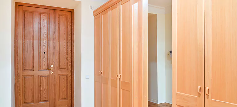 Glass Closet Door Repair in Pinecrest, FL